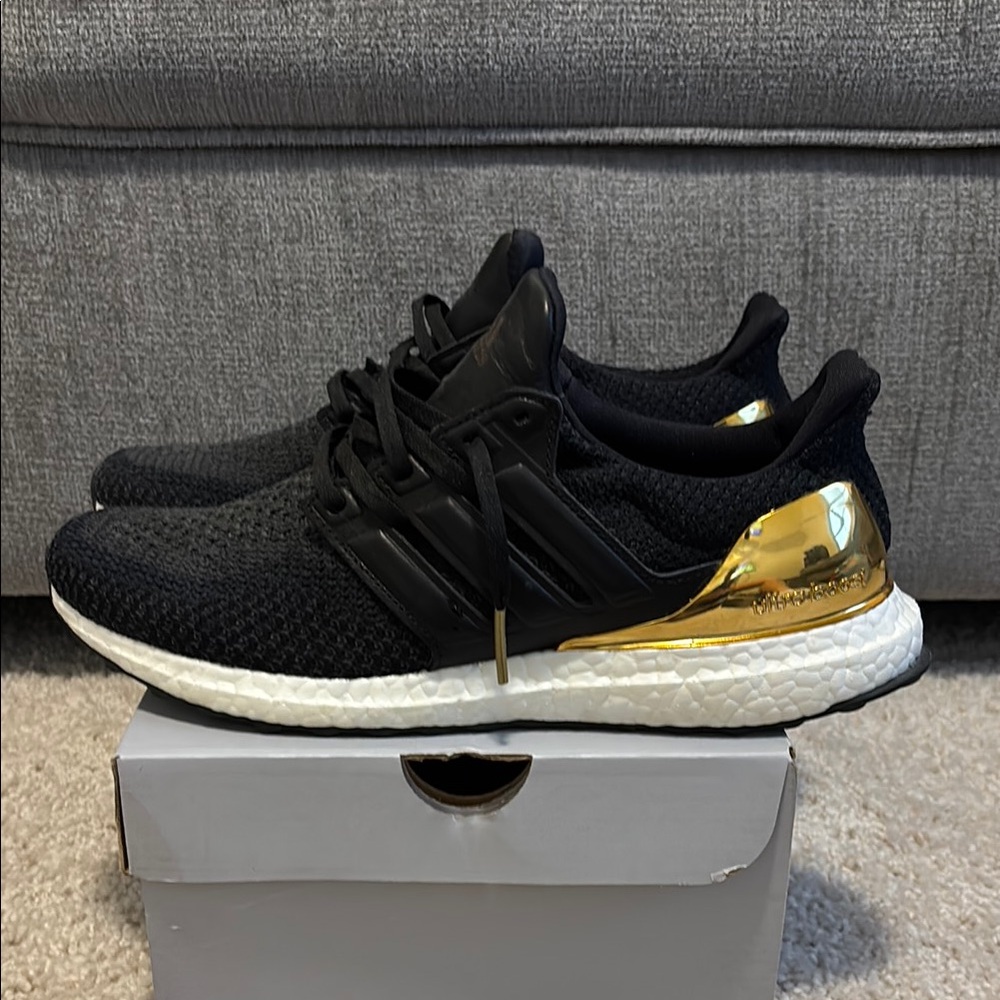 Adidas Ultraboost 2.0 Gold Medal